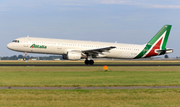 Alitalia Airbus A321-112 (EI-IXH) at  Amsterdam - Schiphol, Netherlands