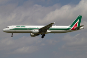 Alitalia Airbus A321-112 (EI-IXH) at  Barcelona - El Prat, Spain