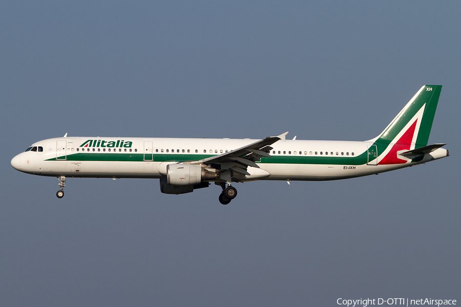Alitalia Airbus A321-112 (EI-IXH) | Photo 508614