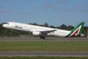 Alitalia Airbus A321-112 (EI-IXH) at  Hamburg - Fuhlsbuettel (Helmut Schmidt), Germany