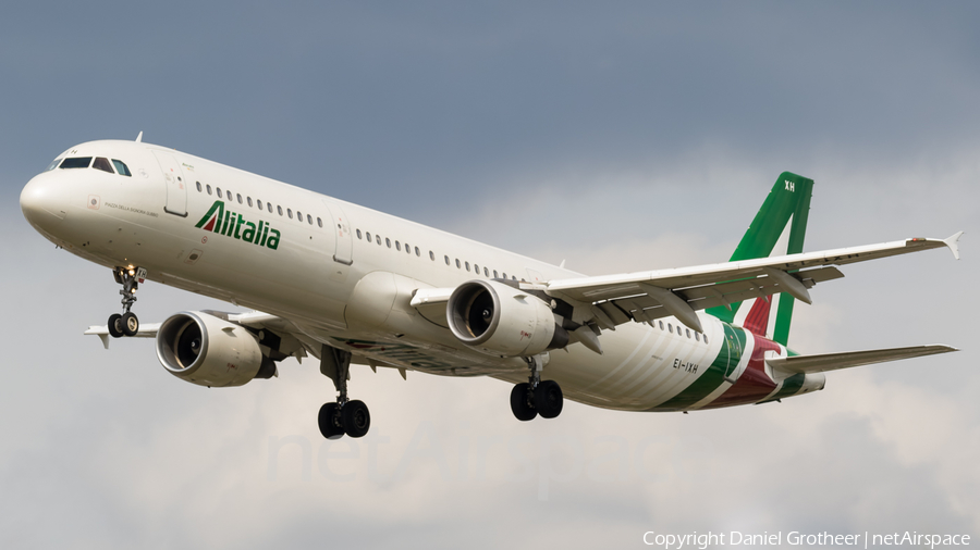 Alitalia Airbus A321-112 (EI-IXH) | Photo 186864