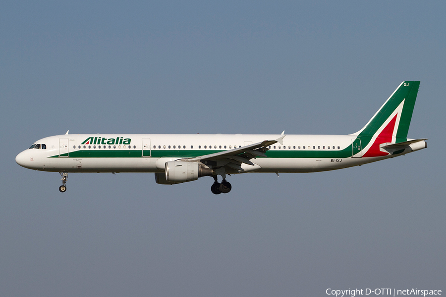 Alitalia Airbus A321-112 (EI-IXJ) | Photo 384653