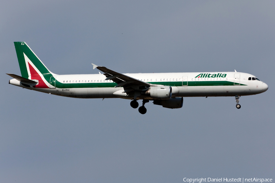 Alitalia Airbus A321-112 (EI-IXJ) | Photo 502808