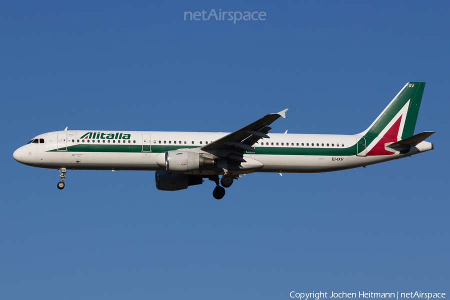 Alitalia Airbus A321-112 (EI-IXV) | Photo 60408