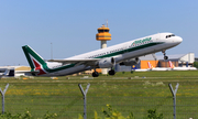 Alitalia Airbus A321-112 (EI-IXV) at  Hamburg - Fuhlsbuettel (Helmut Schmidt), Germany