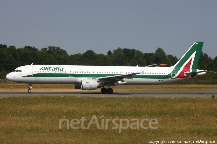 Alitalia Airbus A321-112 (EI-IXV) | Photo 248191