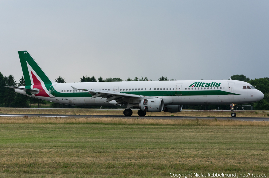 Alitalia Airbus A321-112 (EI-IXV) | Photo 248465