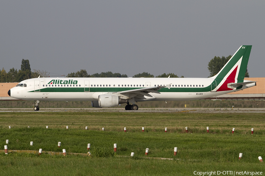 Alitalia Airbus A321-112 (EI-IXV) | Photo 393850