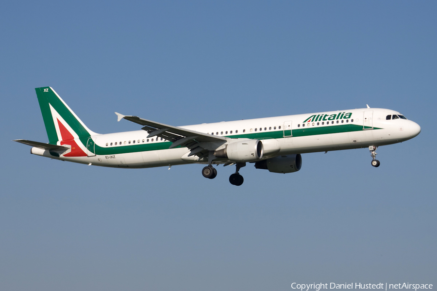 Alitalia Airbus A321-112 (EI-IXZ) | Photo 544966