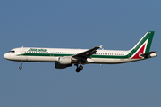 Alitalia Airbus A321-112 (EI-IXZ) at  Rome - Fiumicino (Leonardo DaVinci), Italy