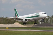 Alitalia Airbus A321-112 (EI-IXZ) at  Hamburg - Fuhlsbuettel (Helmut Schmidt), Germany