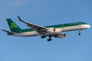 Aer Lingus Boeing 757-2Q8 (EI-LBS) at  Windsor Locks - Bradley International, United States