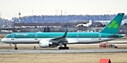 Aer Lingus Boeing 757-2Q8 (EI-LBS) at  Toronto - Pearson International, Canada
