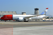 Norwegian Air Shuttle Boeing 787-8 Dreamliner (EI-LNA) at  Nice - Cote-d'Azur, France