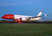 Norwegian Long Haul Boeing 787-8 Dreamliner (EI-LNB) at  New York - John F. Kennedy International, United States