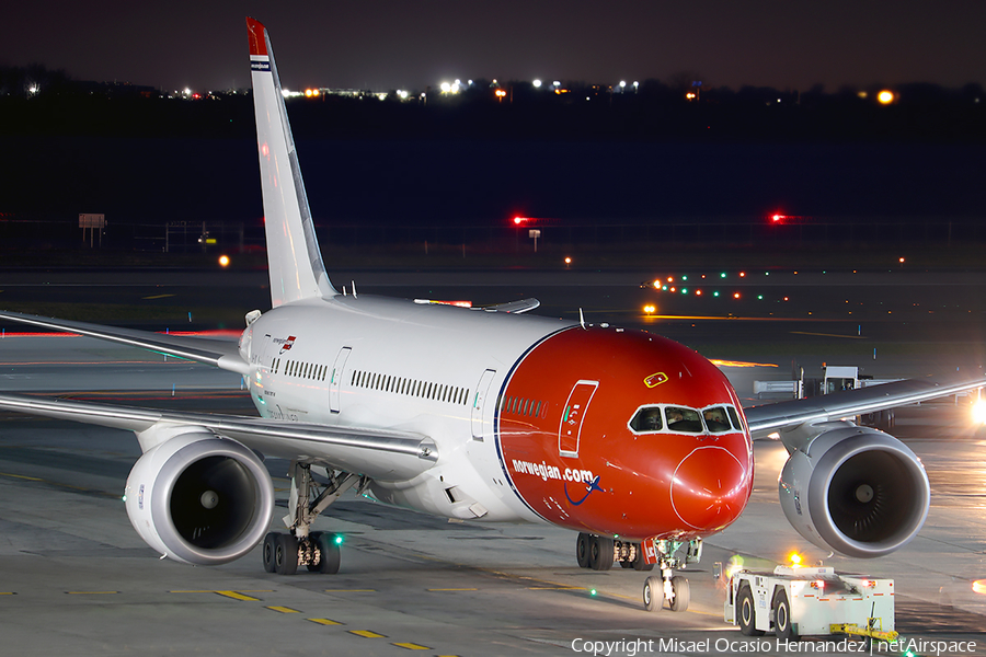 Norwegian Air Shuttle Boeing 787-8 Dreamliner (EI-LNC) | Photo 156391