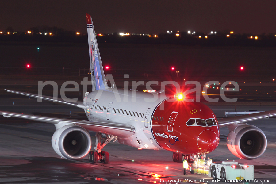 Norwegian Air Shuttle Boeing 787-8 Dreamliner (EI-LNE) | Photo 71947