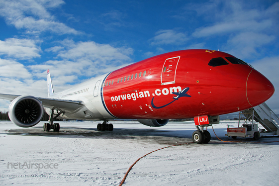 Norwegian Air International Boeing 787-9 Dreamliner (EI-LNJ) at  Oslo - Gardermoen, Norway