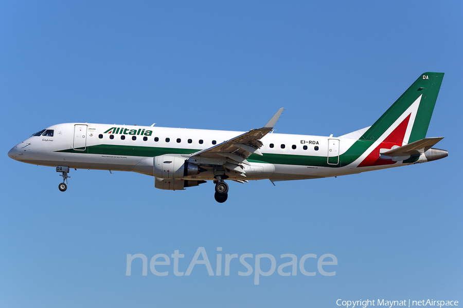 Alitalia CityLiner Embraer ERJ-175STD (ERJ-170-200STD) (EI-RDA) | Photo 131898