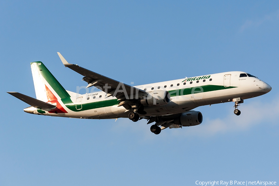 Alitalia CityLiner Embraer ERJ-175LR (ERJ-170-200LR) (EI-RDB) | Photo 469941