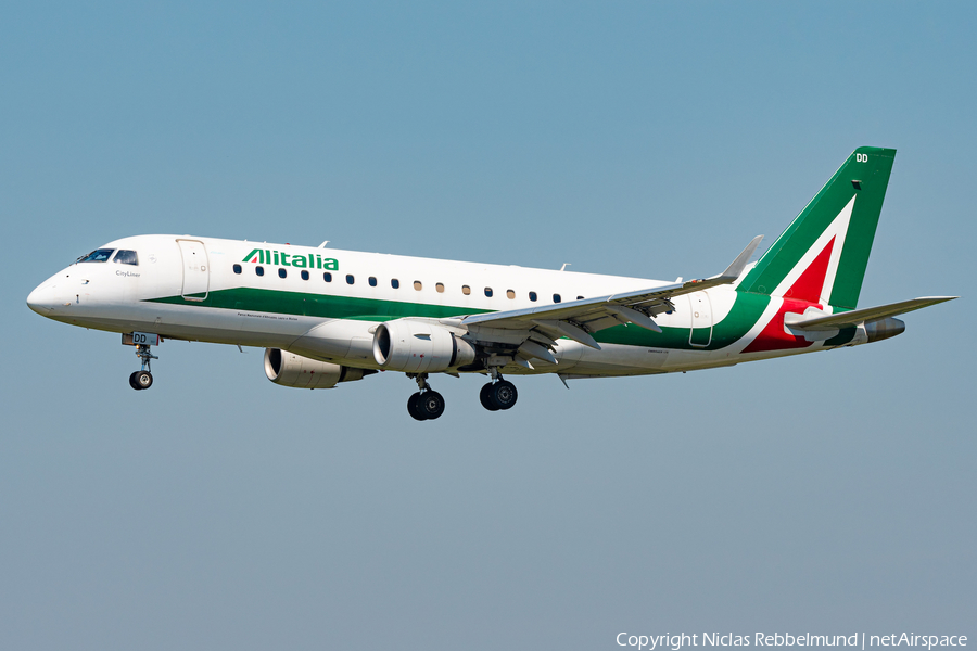 Alitalia CityLiner Embraer ERJ-175LR (ERJ-170-200LR) (EI-RDD) | Photo 453314