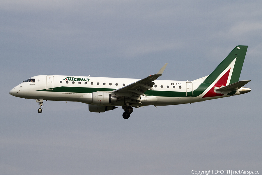 Alitalia CityLiner Embraer ERJ-175LR (ERJ-170-200LR) (EI-RDD) | Photo 393833