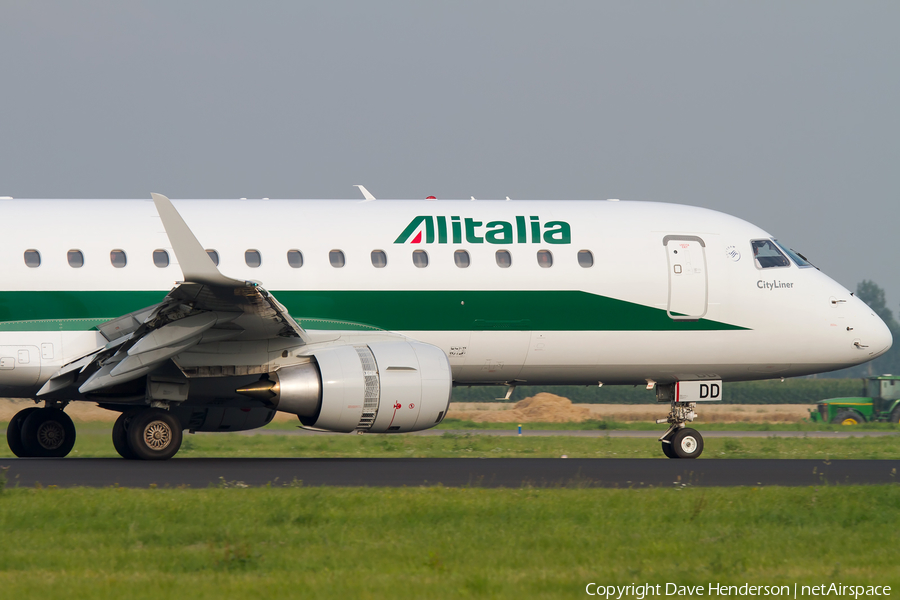 Alitalia CityLiner Embraer ERJ-175LR (ERJ-170-200LR) (EI-RDD) | Photo 10905