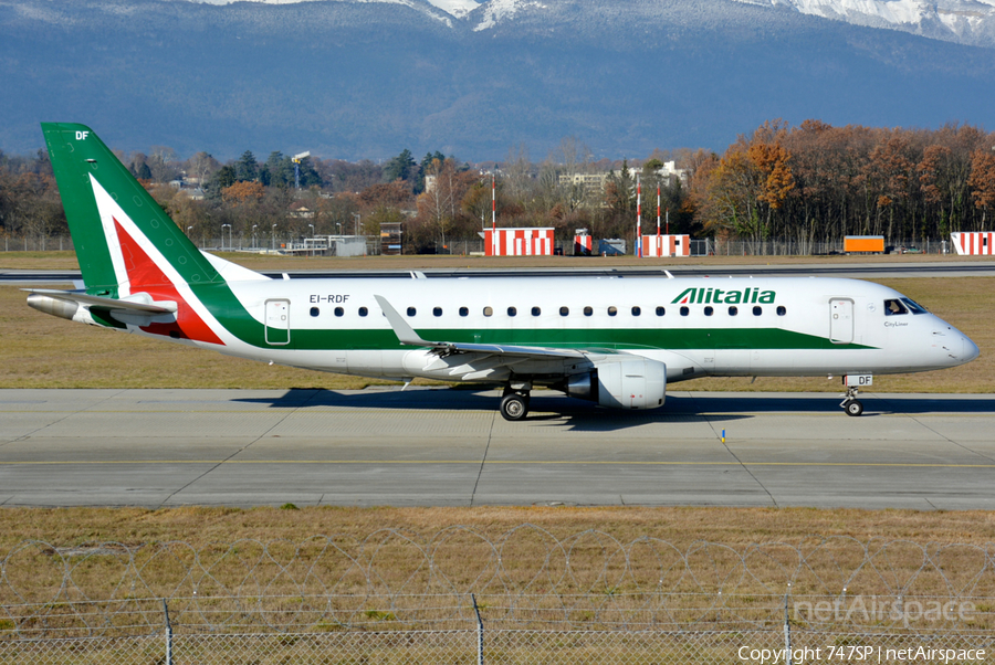 Alitalia CityLiner Embraer ERJ-175LR (ERJ-170-200LR) (EI-RDF) | Photo 201379