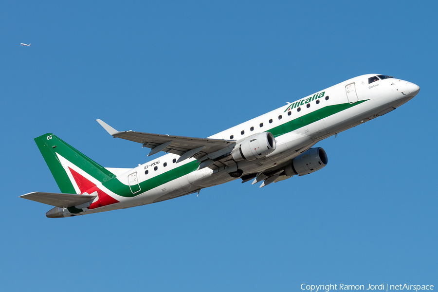Alitalia CityLiner Embraer ERJ-175STD (ERJ-170-200STD) (EI-RDG) | Photo 413047