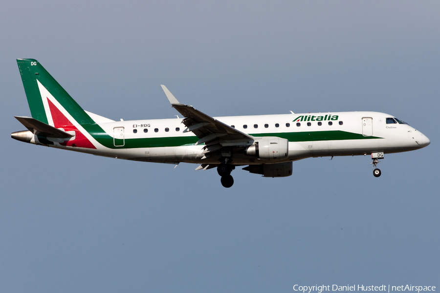 Alitalia CityLiner Embraer ERJ-175STD (ERJ-170-200STD) (EI-RDG) | Photo 502809