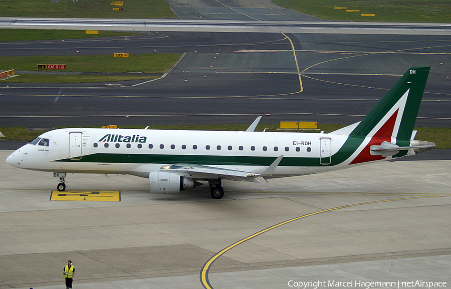 Alitalia CityLiner Embraer ERJ-175LR (ERJ-170-200LR) (EI-RDH) | Photo 125398