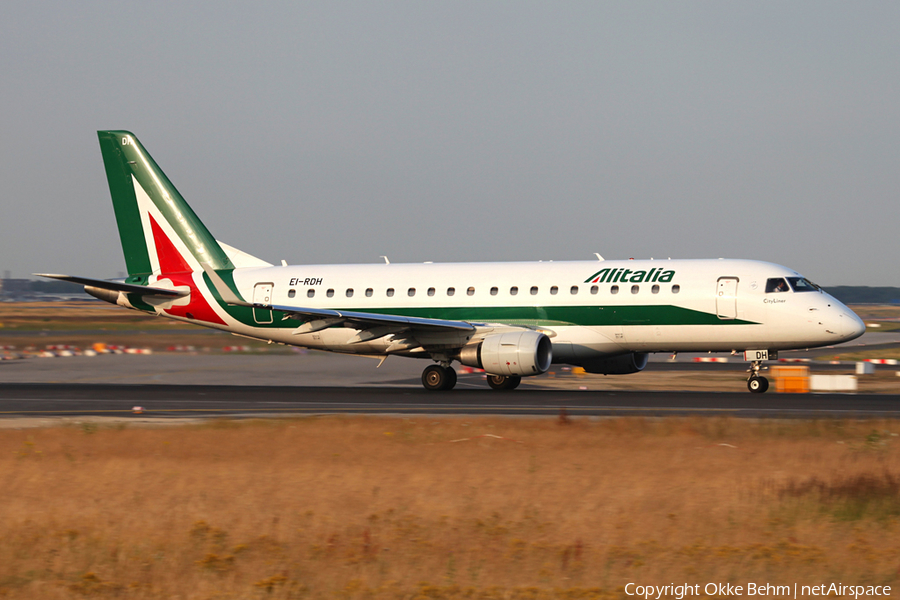 Alitalia CityLiner Embraer ERJ-175LR (ERJ-170-200LR) (EI-RDH) | Photo 29360