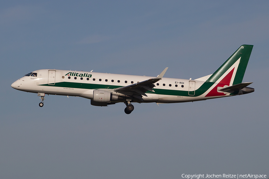 Alitalia Embraer ERJ-175STD (ERJ-170-200STD) (EI-RDI) | Photo 171400