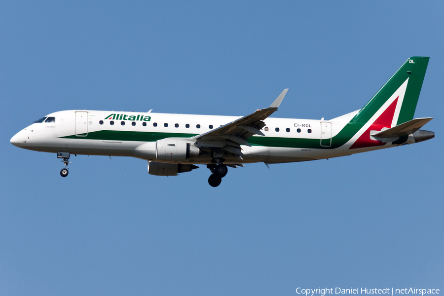 Alitalia CityLiner Embraer ERJ-175LR (ERJ-170-200LR) (EI-RDL) | Photo 502810