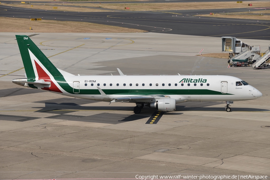 Alitalia CityLiner Embraer ERJ-175STD (ERJ-170-200STD) (EI-RDM) | Photo 379703