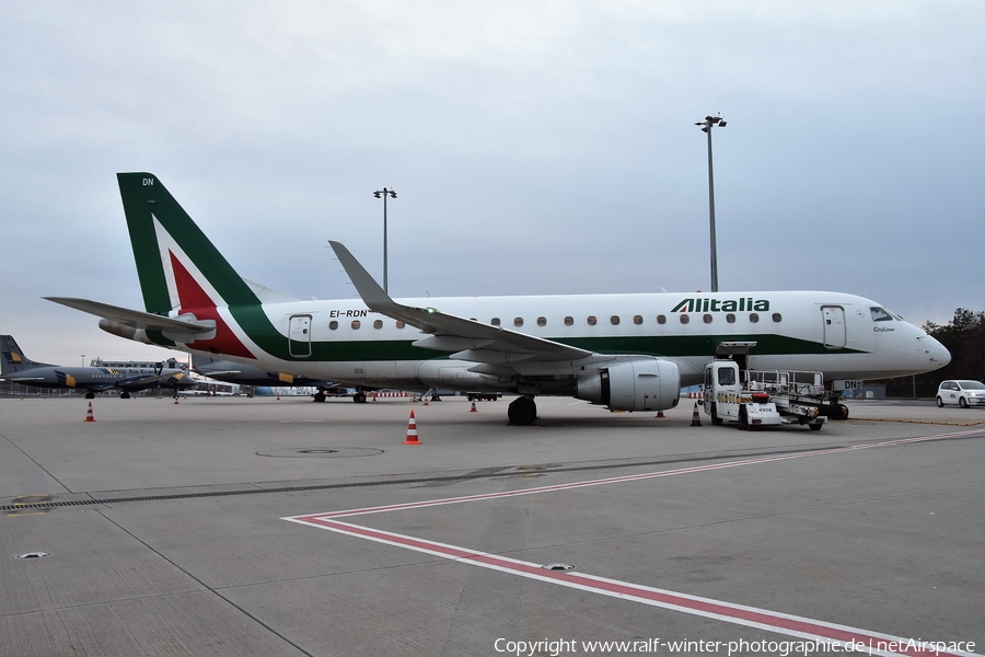 Alitalia CityLiner Embraer ERJ-175STD (ERJ-170-200STD) (EI-RDN) | Photo 450504