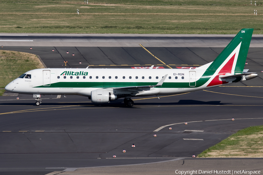 Alitalia CityLiner Embraer ERJ-175STD (ERJ-170-200STD) (EI-RDN) | Photo 425645