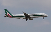 Alitalia CityLiner Embraer ERJ-190LR (ERJ-190-100LR) (EI-RNA) at  Frankfurt am Main, Germany