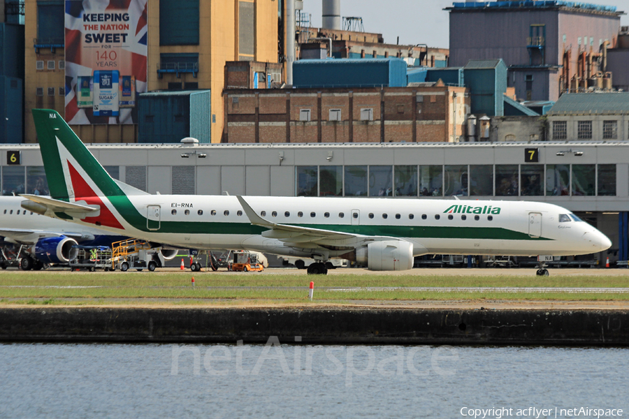 Alitalia CityLiner Embraer ERJ-190LR (ERJ-190-100LR) (EI-RNA) | Photo 326353