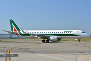 Alitalia CityLiner Embraer ERJ-190LR (ERJ-190-100LR) (EI-RNA) at  Naples - Ugo Niutta, Italy