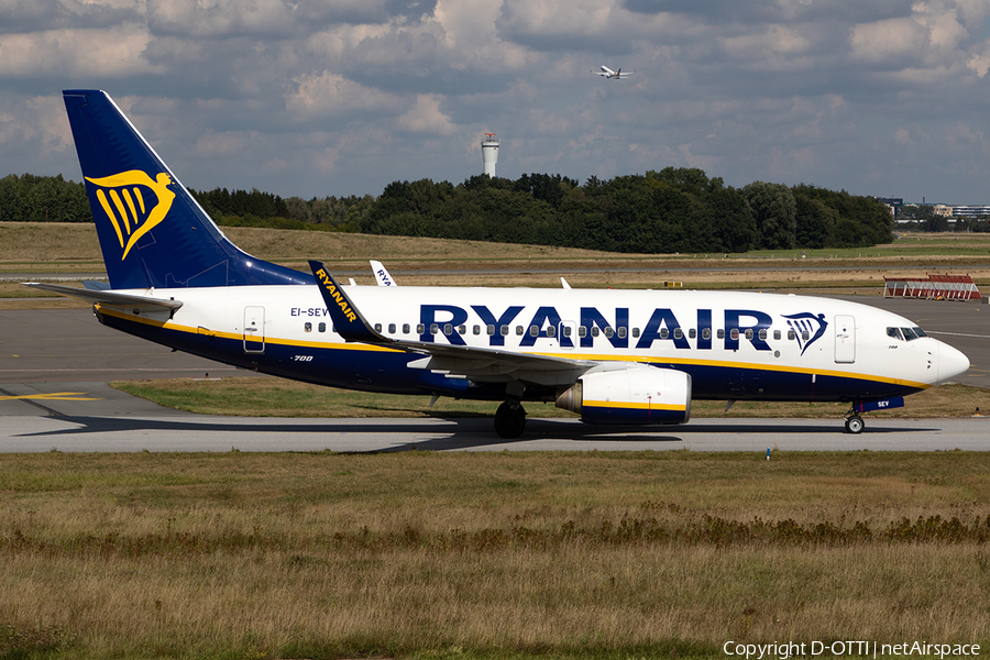 Ryanair Boeing 737-73S (EI-SEV) | Photo 400480