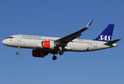 SAS - Scandinavian Airlines Airbus A320-251N (EI-SIB) at  London - Heathrow, United Kingdom