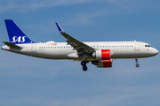 SAS Connect Airbus A320-251N (EI-SIC) at  London - Heathrow, United Kingdom