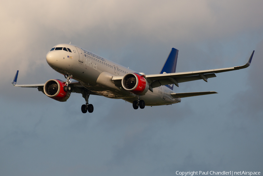 SAS Connect Airbus A320-251N (EI-SIG) | Photo 472002