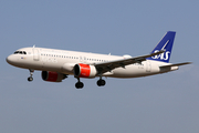 SAS Connect Airbus A320-251N (EI-SIH) at  Lisbon - Portela, Portugal