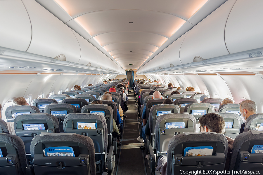 SAS Connect Airbus A320-251N (EI-SIO) | Photo 654238