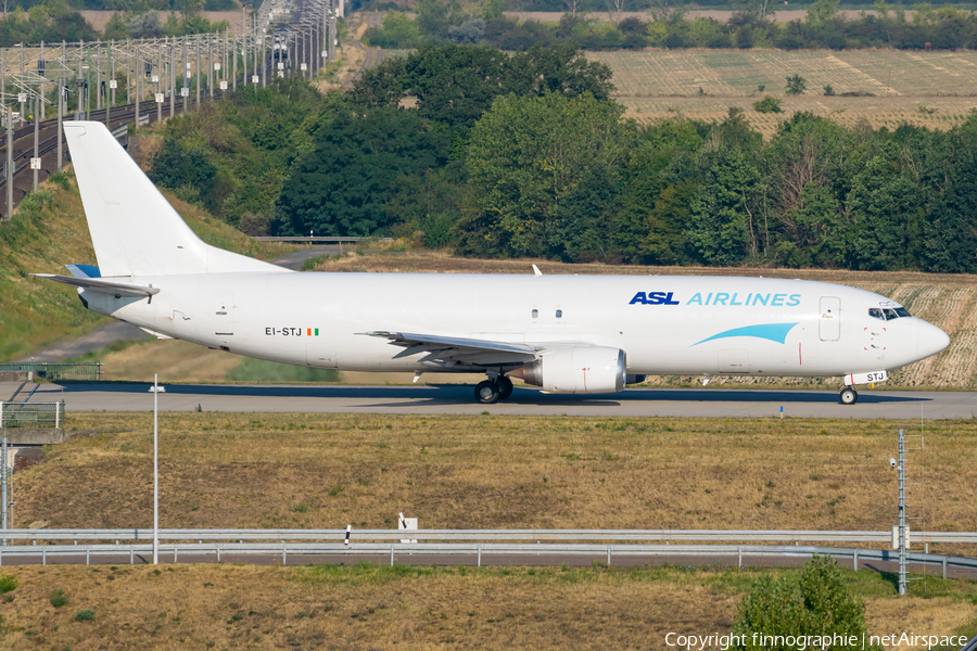 ASL Airlines Ireland Boeing 737-490(SF) (EI-STJ) | Photo 520967