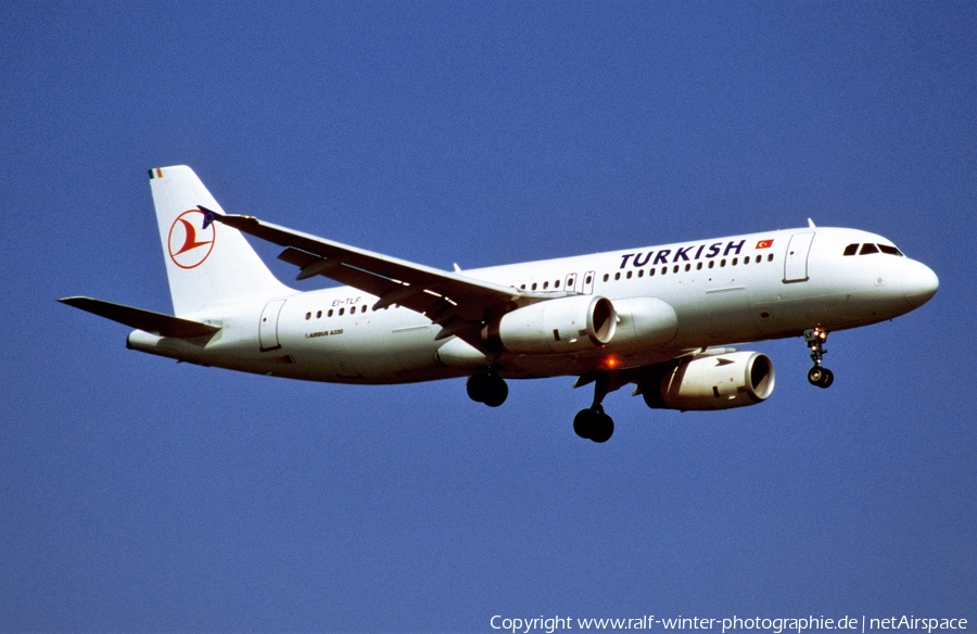 Turkish Airlines Airbus A320-231 (EI-TLF) | Photo 469397