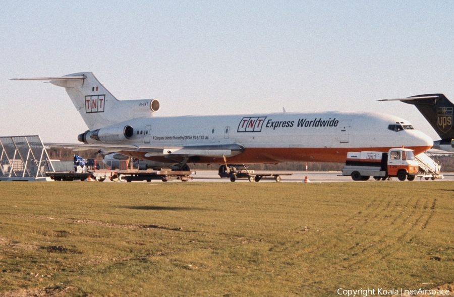 TNT (Hunting Cargo) Boeing 727-281F(Adv) (EI-TNT) | Photo 571442