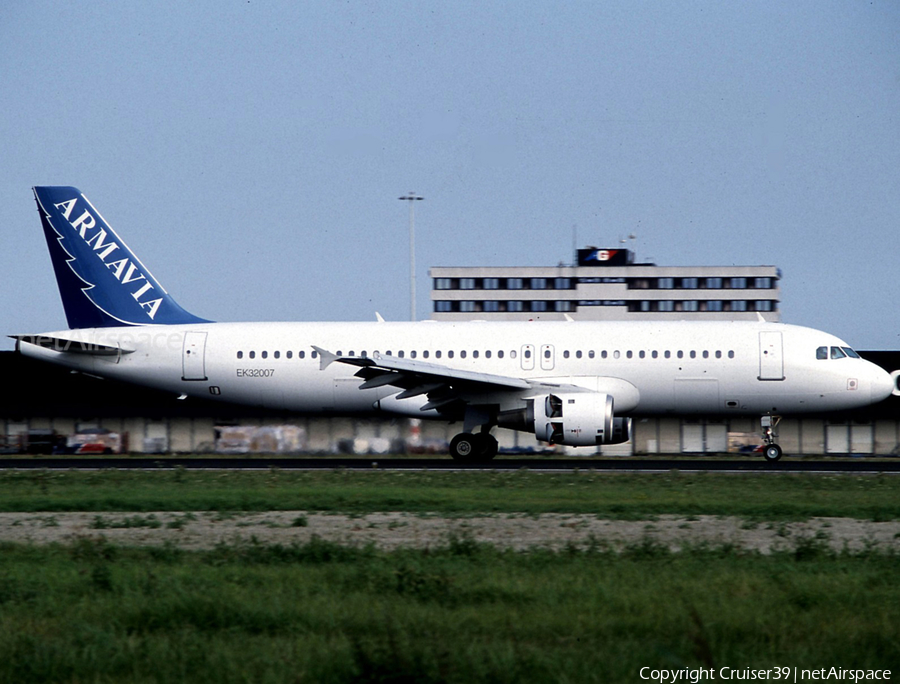 Armavia Airbus A320-211 (EK-32007) | Photo 544014